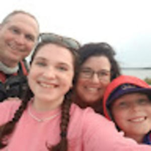 Meet your Posher, Lesley